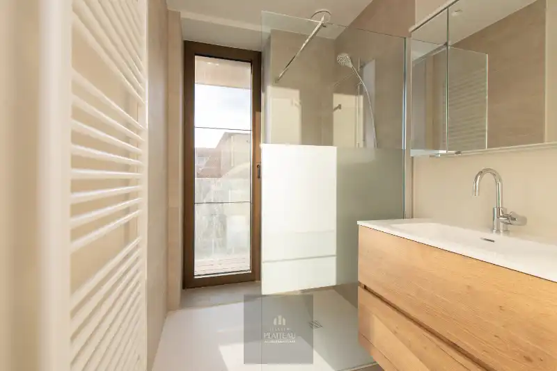 Nieuwbouwappartement met 3 slaapkamers & garagebox op bevoorrechte toplocatie! foto 27