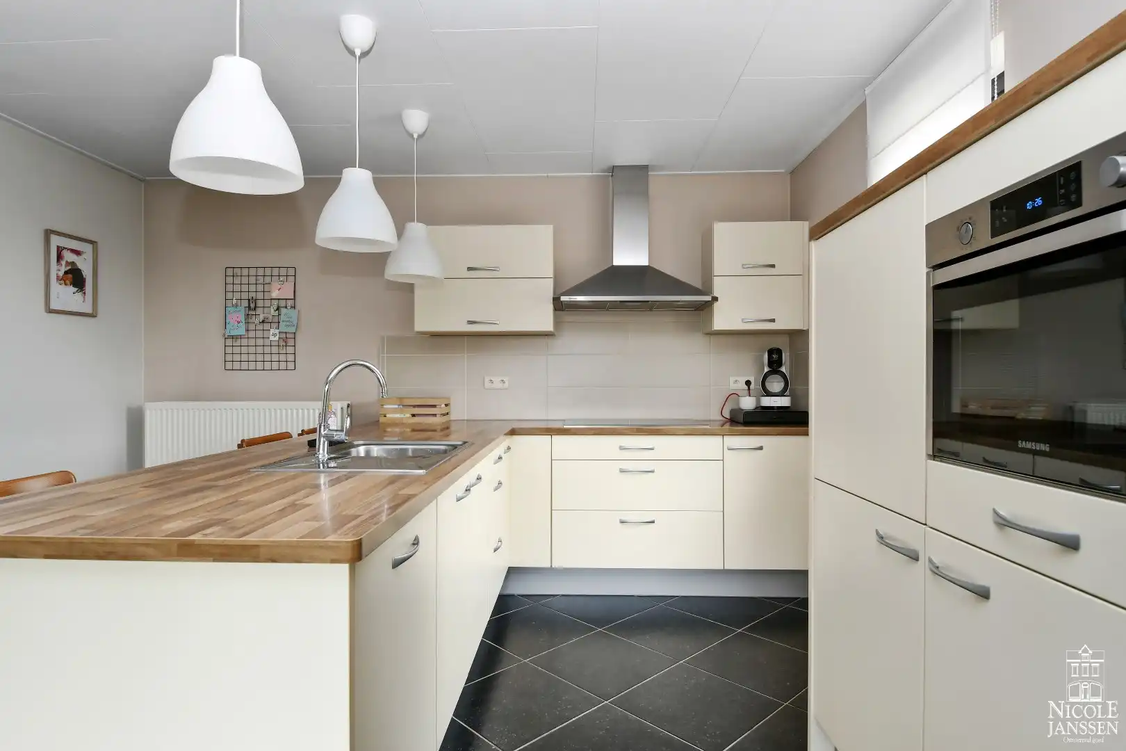 Luchtige en instapklare gezinswoning met 3 slaapkamers foto 10