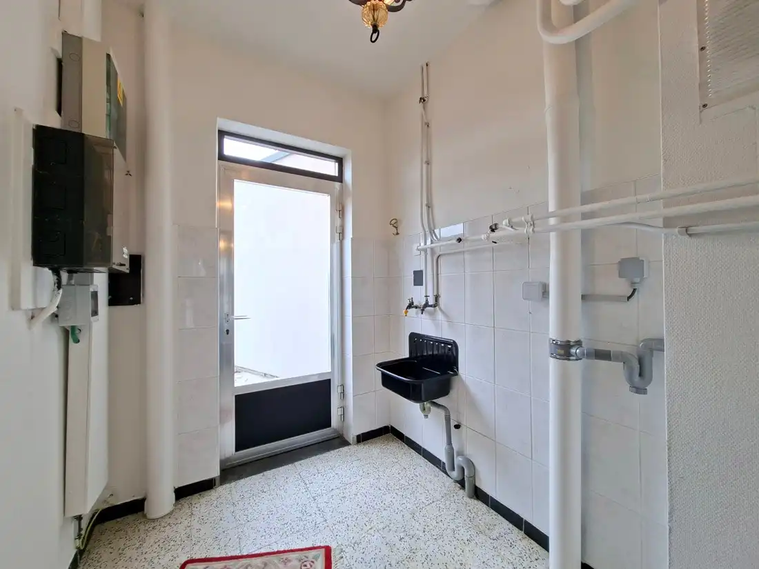 Leuk gerenoveerde rijwoning te Kiewit (Hasselt) foto 18