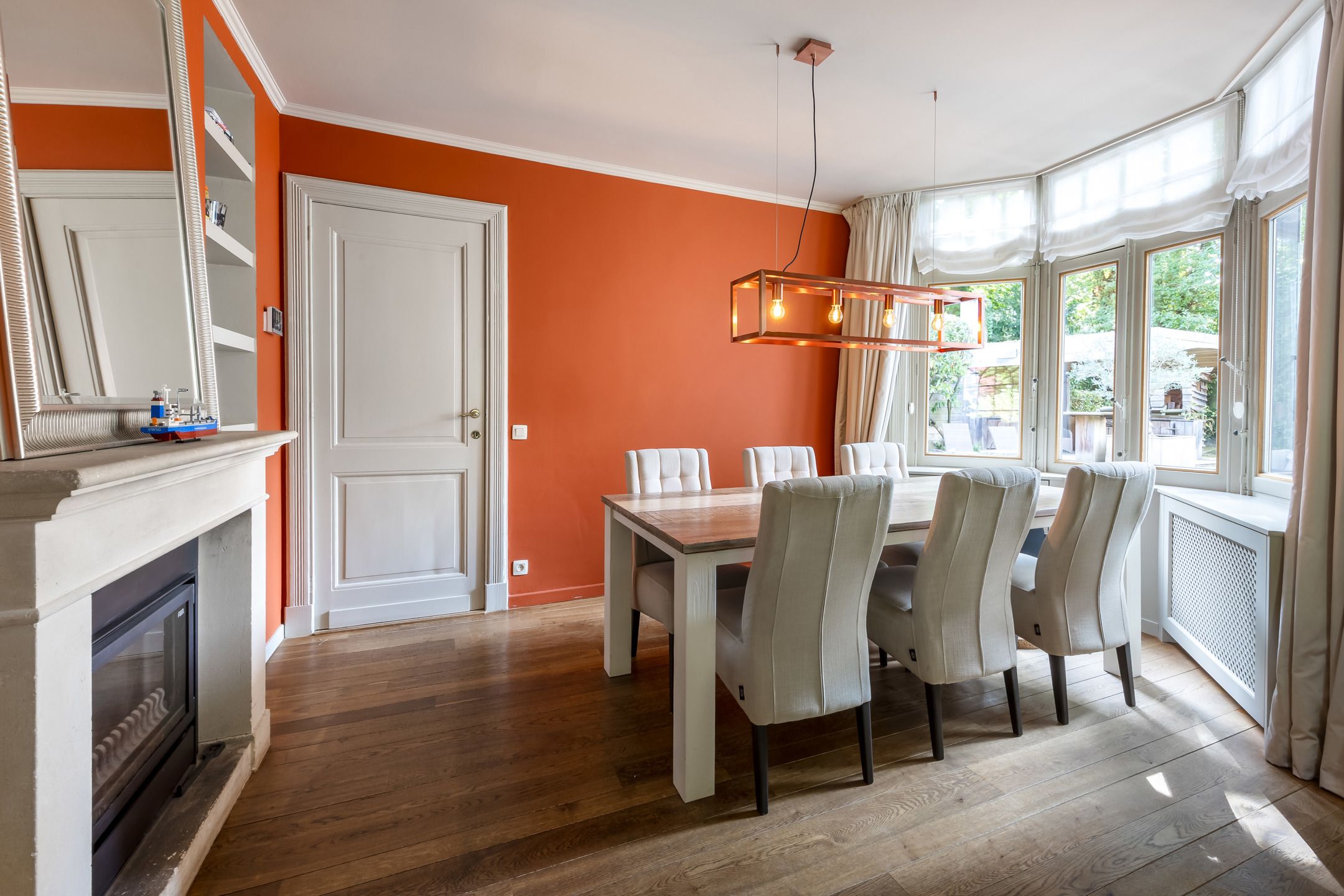 Karaktervolle villa op ca 1.780 m² met bijgebouw en garage foto 13