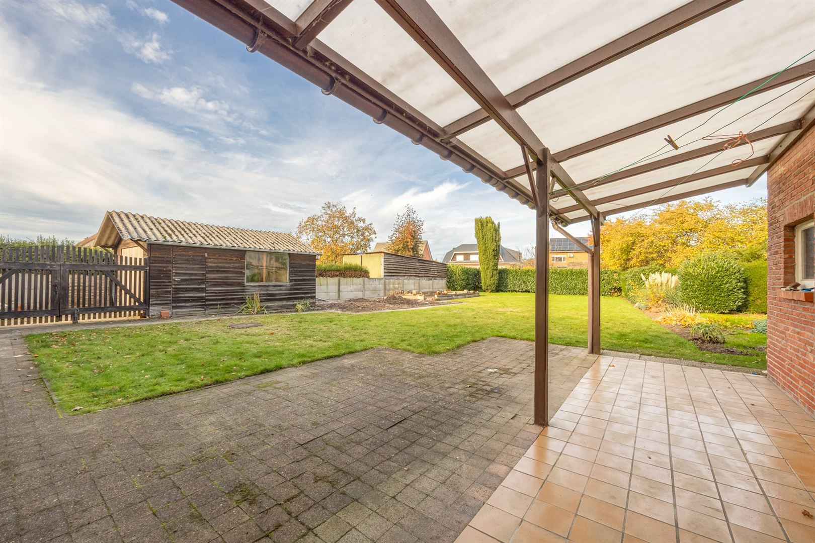 Goed gelegen OB met grote tuin! foto 16