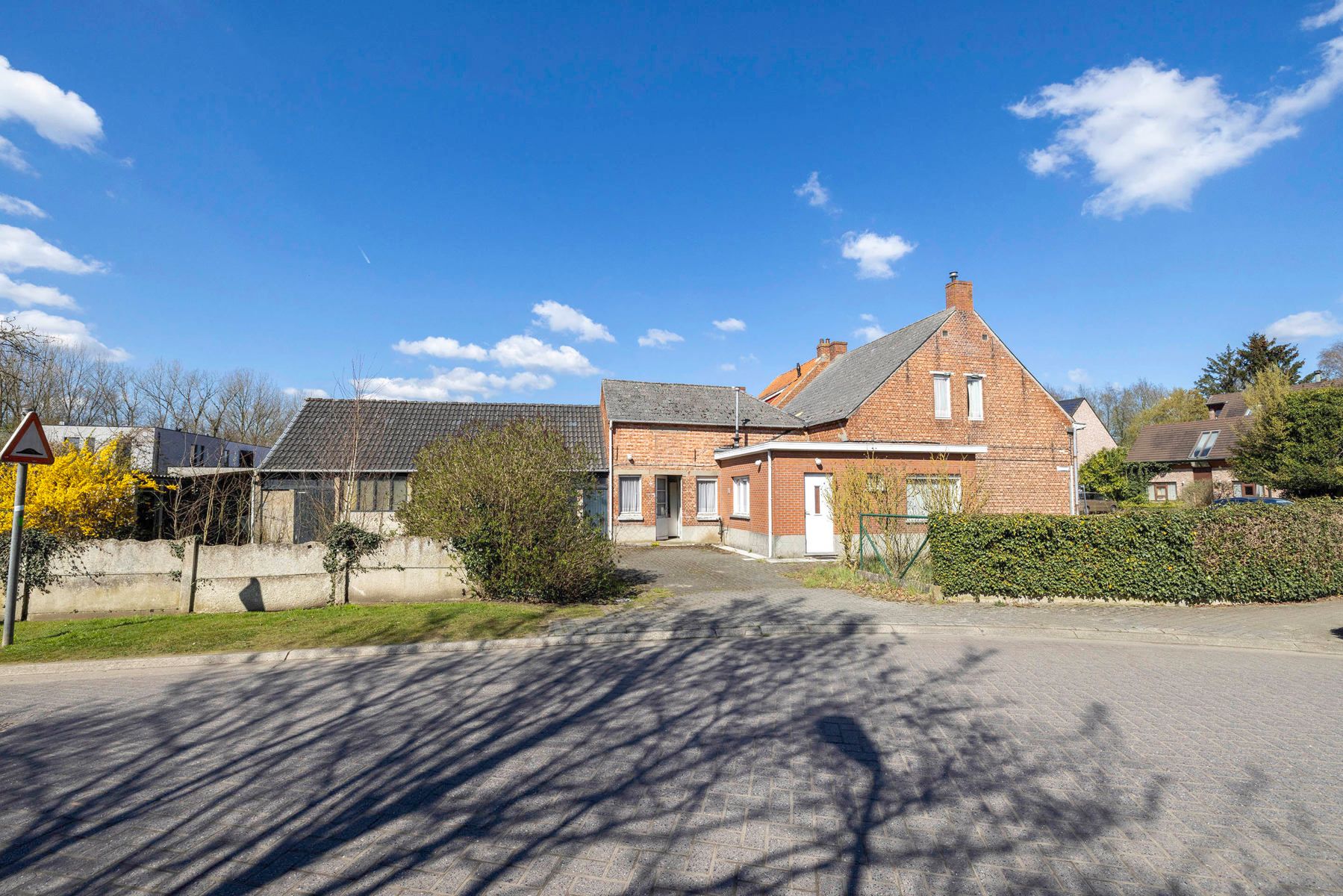 Te renoveren woning op 820m² met vergunning foto 26