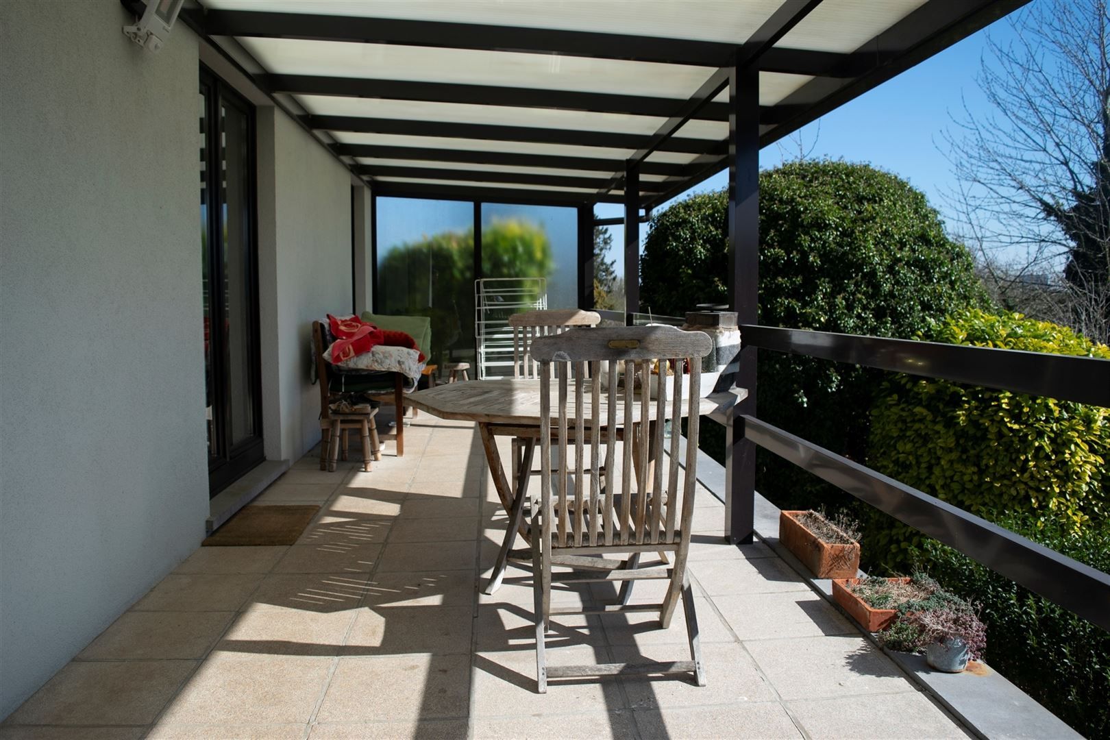 Bungalow met grote tuin foto 18