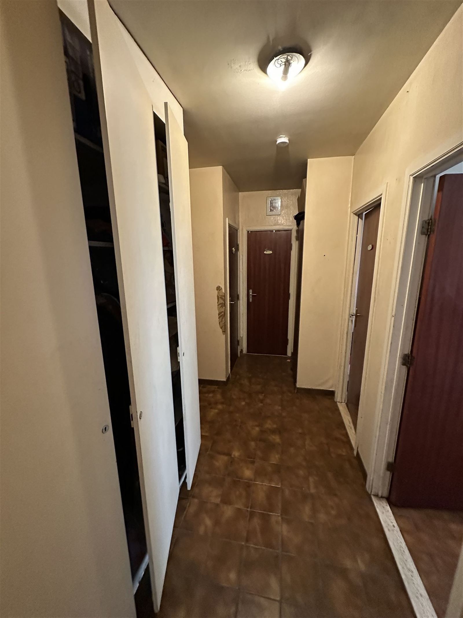 Appartement 1 slpk. met kelder en garage box incl.! foto 10