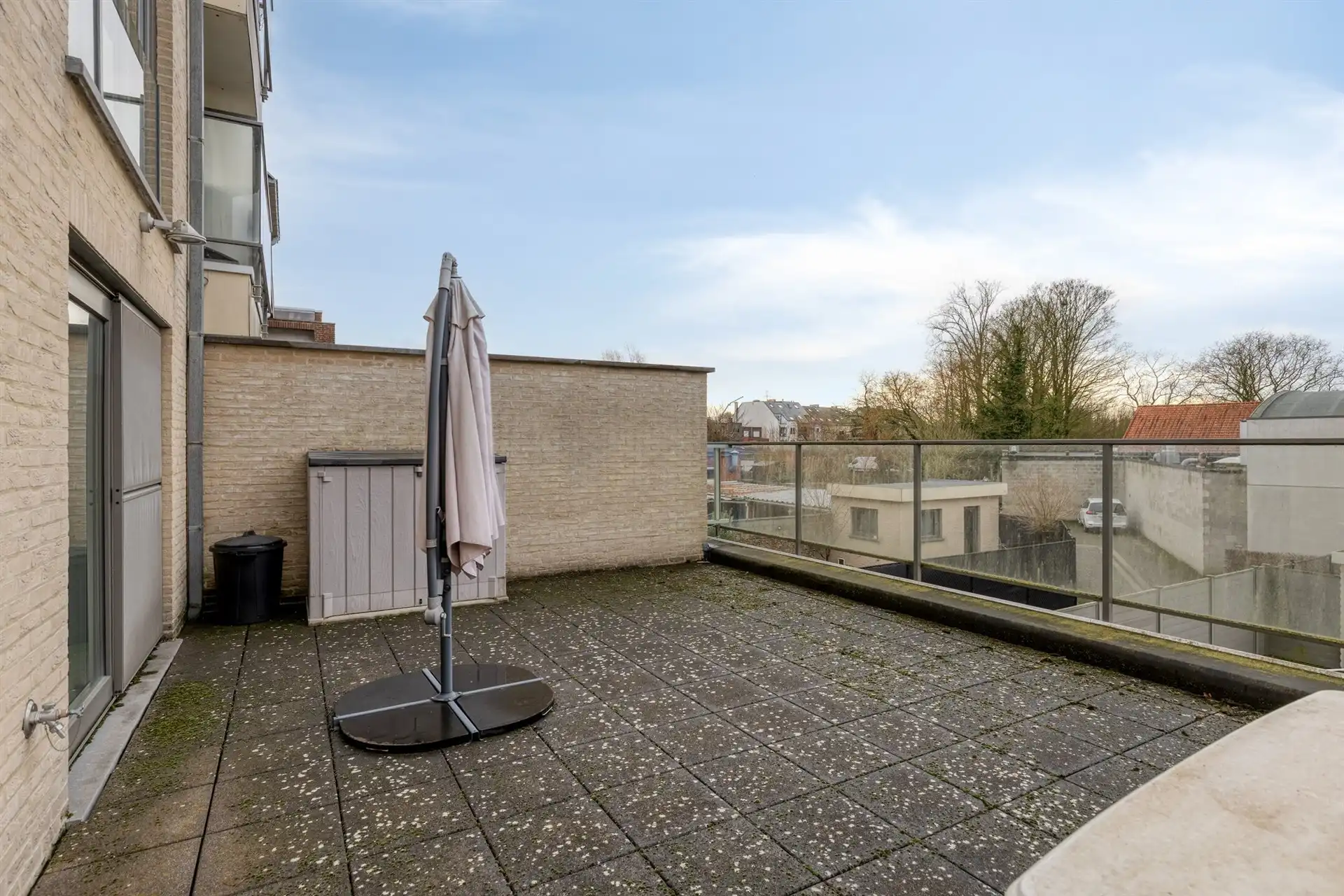 Appartement met ruim Zuidwest georiënteerd terras foto 4