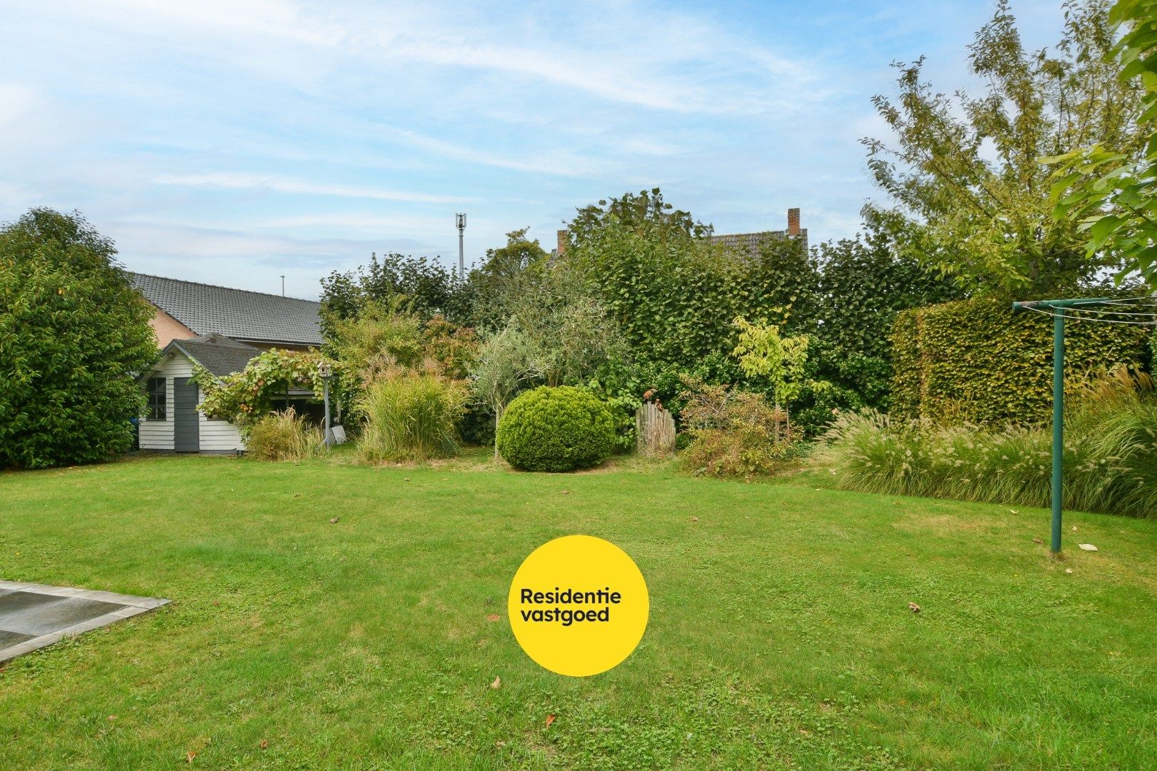 Charmante villa met 5 slpks en mooie tuin te Sint-Kruis foto 7