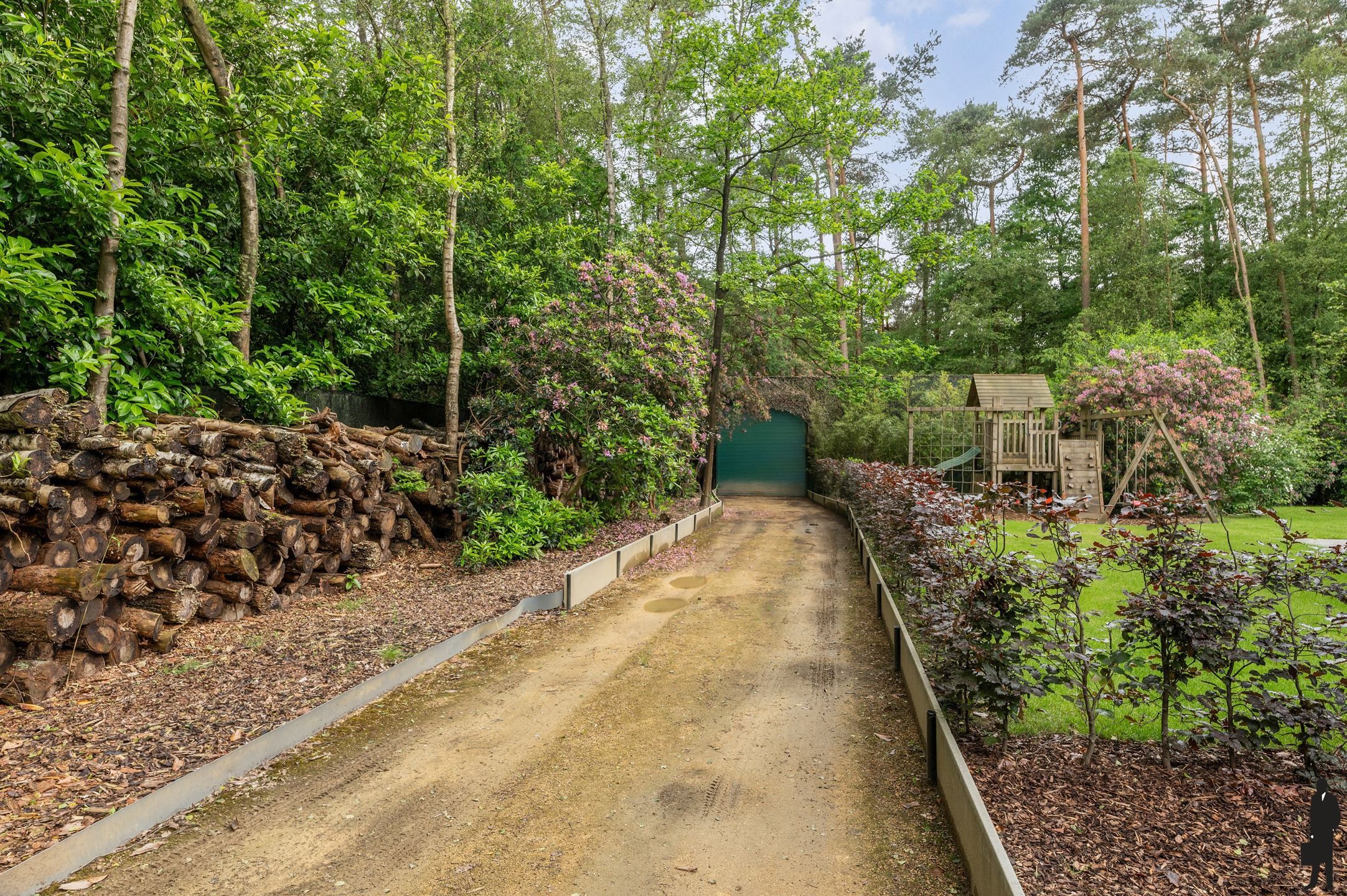 Volledige gerenoveerde villa te koop foto 70