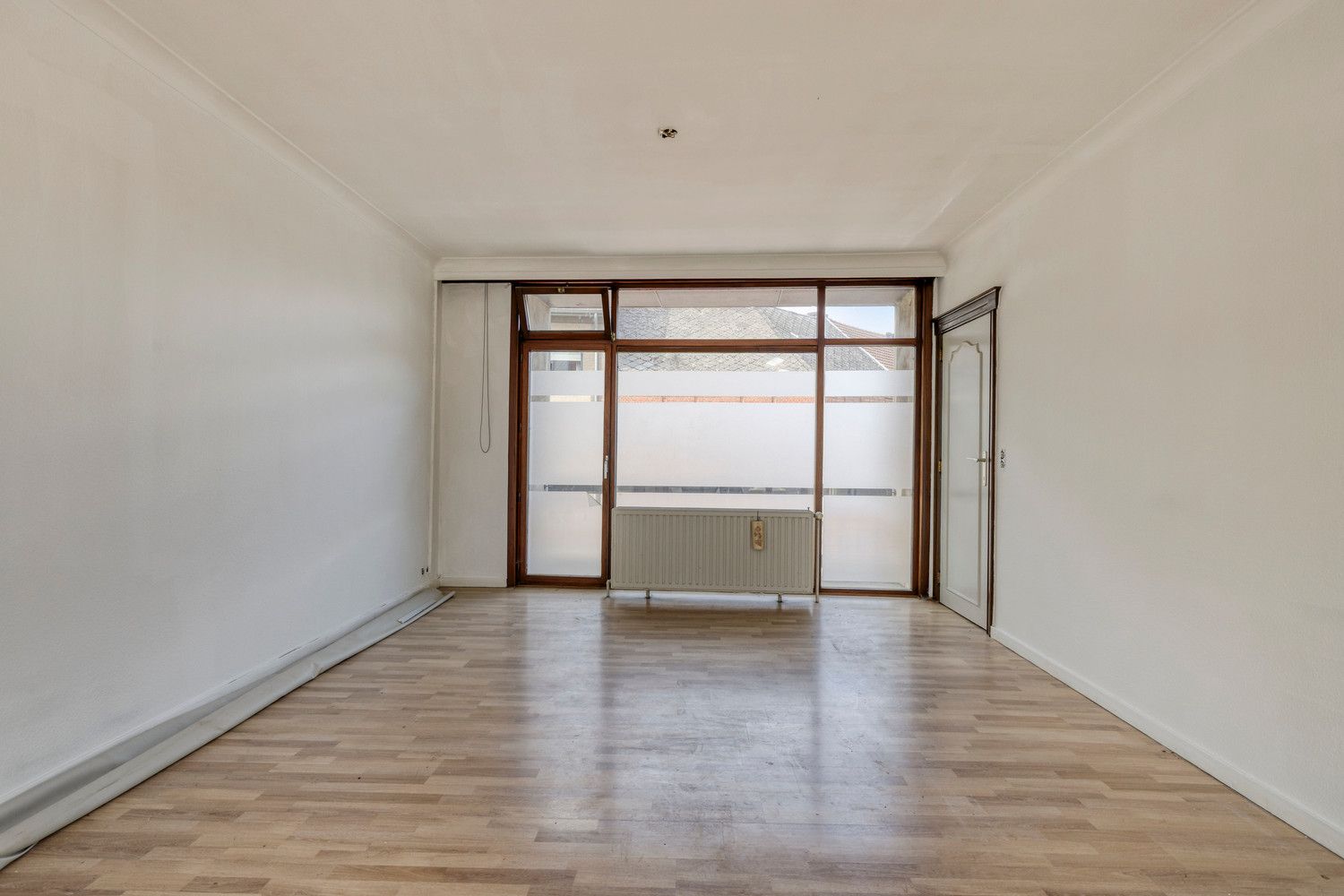 RUIM GEBOUW MET VEEL MOGELIJKHEDEN, CENTRUM DIEST! foto 9