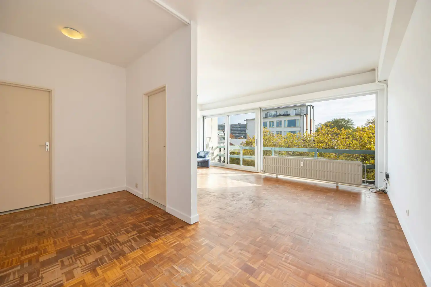 IN OPTIE:kevin@wellimmo.net voor meer info! Instapklare studio met aangenaam terras (50m²) op toplocatie aan de Jan van Rijswijcklaan foto {{pictureIndex}}