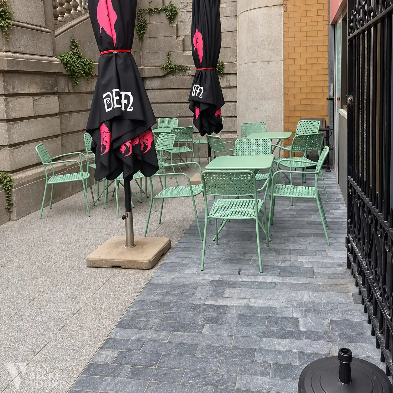 Absolute toplocatie IJssalon-broodjesaak foto 12
