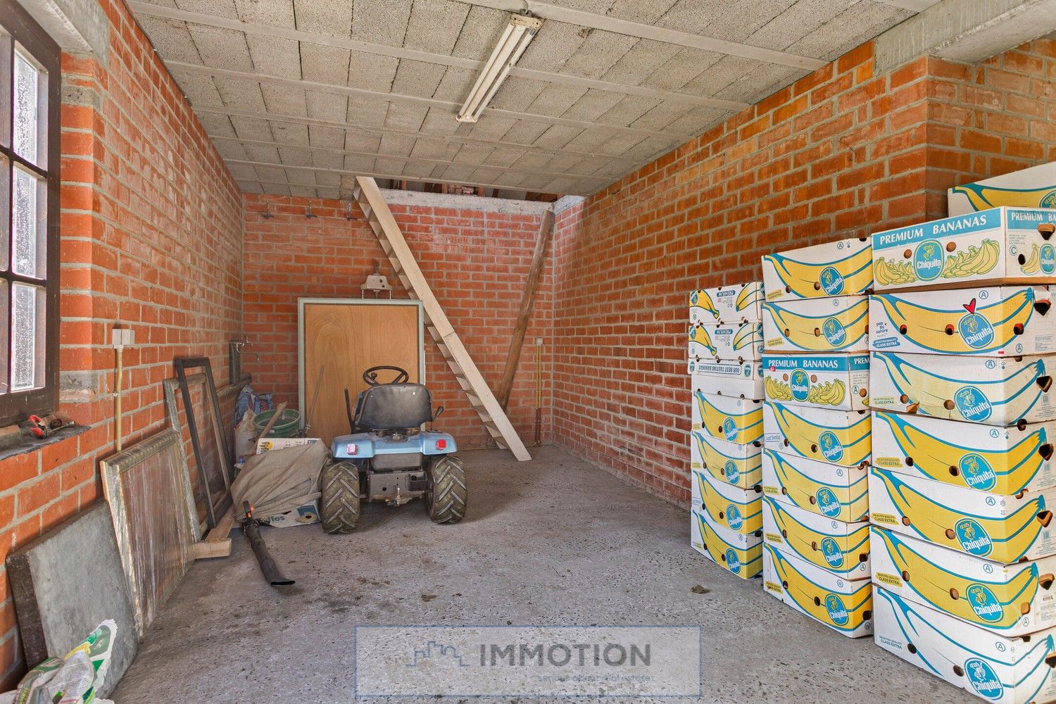 Unieke burgerwoning met bijgebouw en tuin foto 26