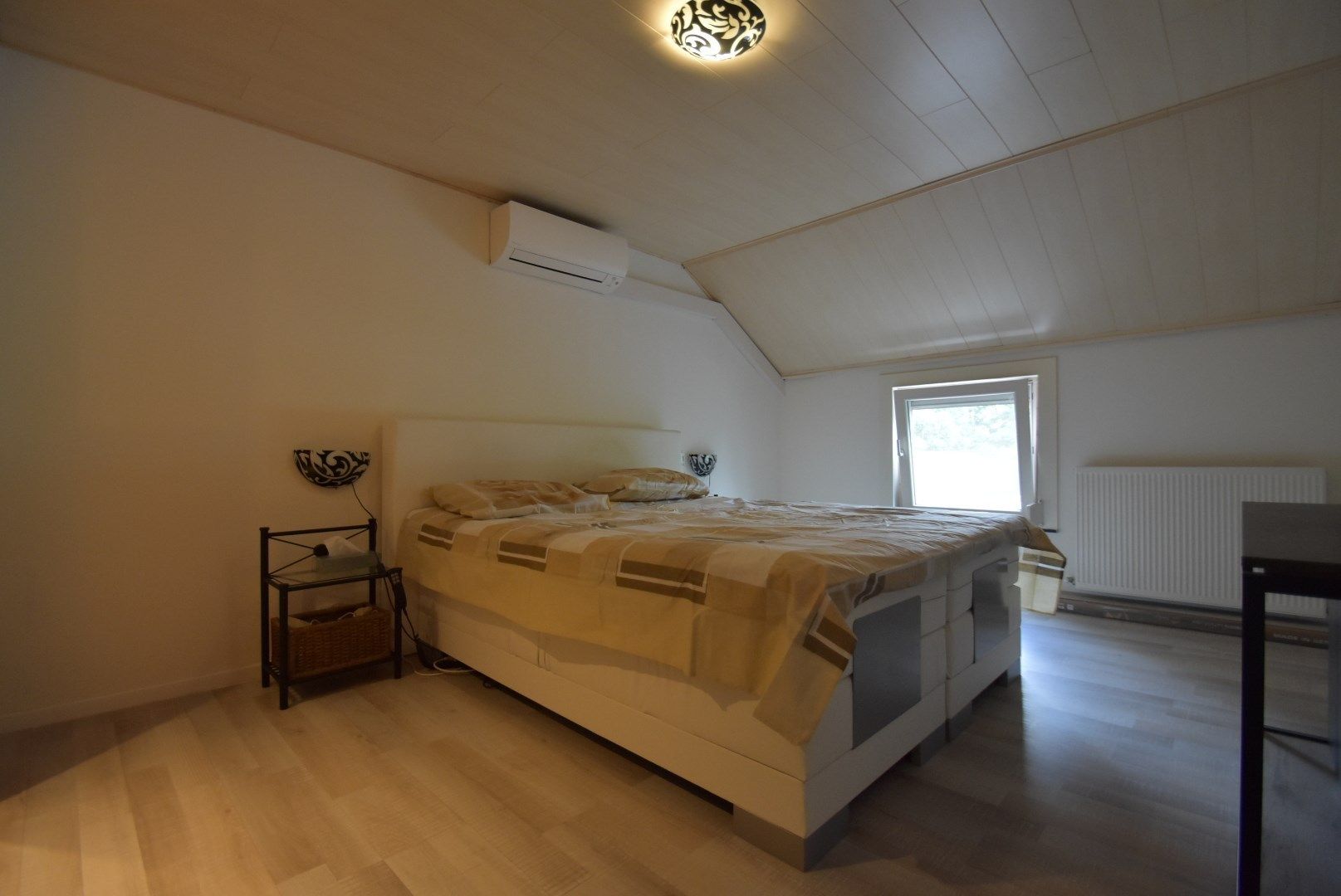 Knap gerenoveerde woning met 3 slaapkamers en tuin  foto 21