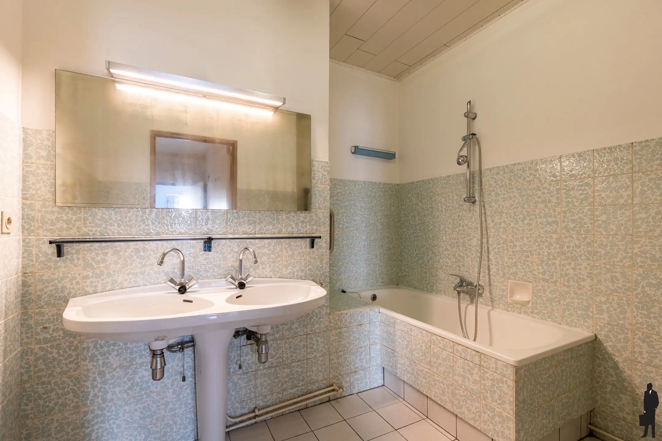 Lichtrijk appartement met 2 slaapkamers, terras én garage foto 16