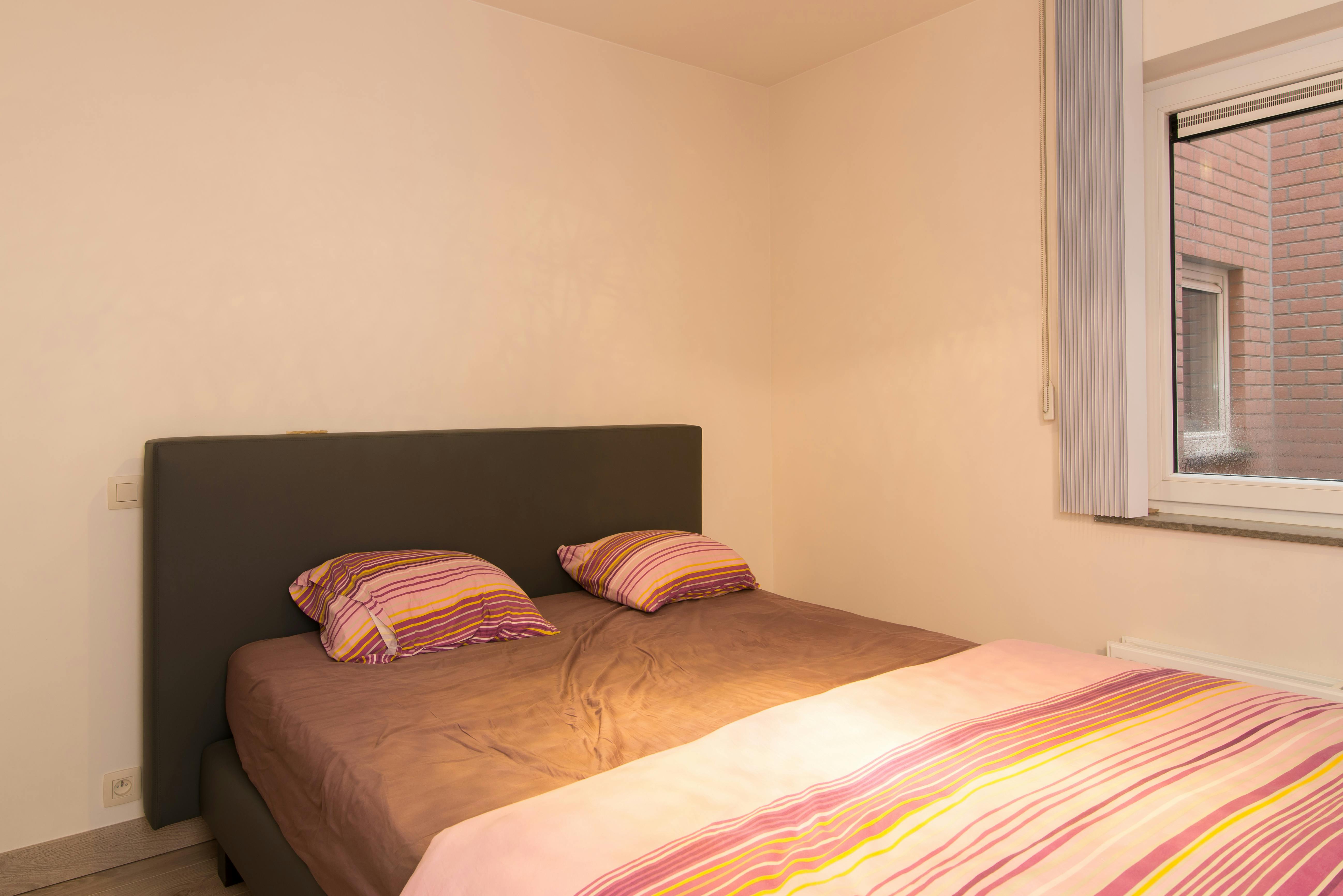 Ruim appartement met 2 slaapkamers vlakbij de Zeedijk ! foto 9