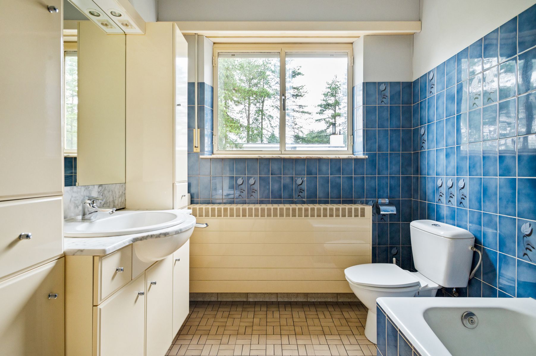 Gelijkvloerse villa met 3 slks op 2800m2 grond foto 15