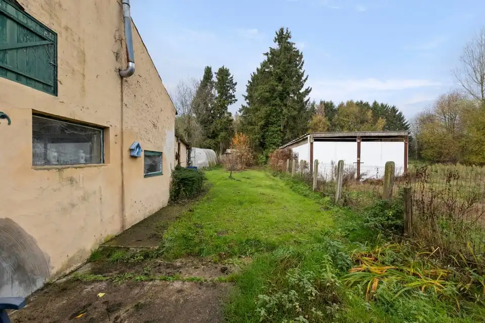 TE RENOVEREN WONING IN HET LANDELIJKE HEERS foto 18