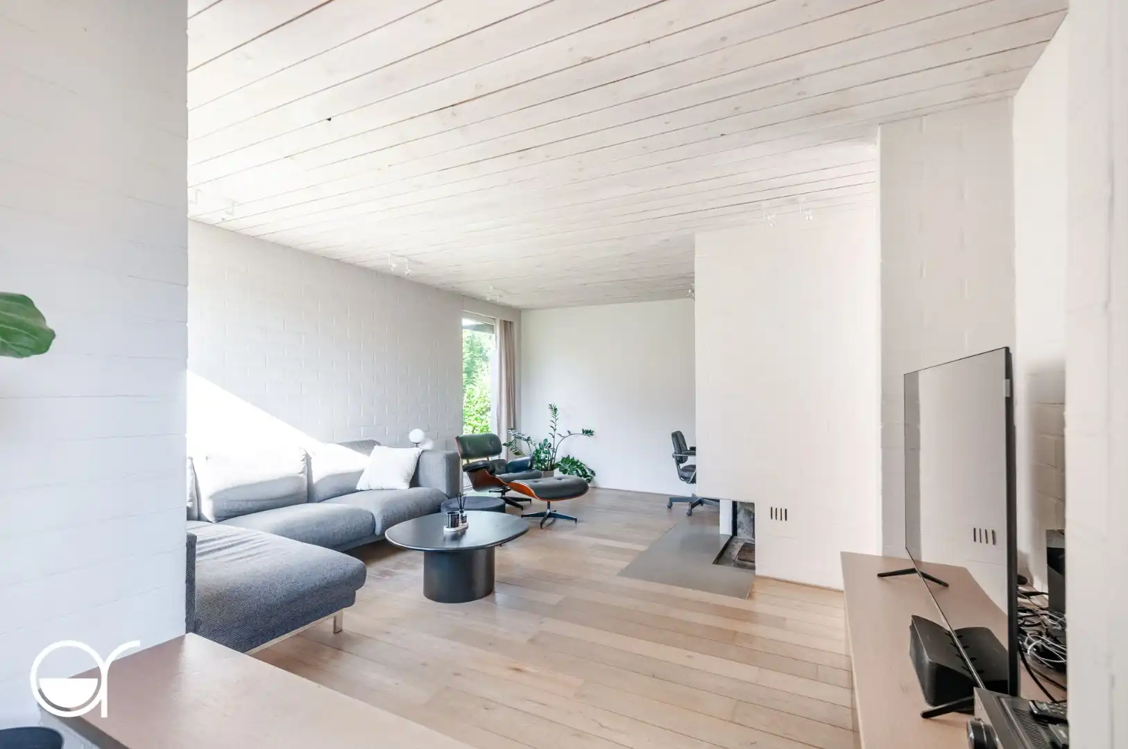 Architectenwoning met 3 slaapkamers  gelegen in een residentiële wijk in Lovendegem. foto 7