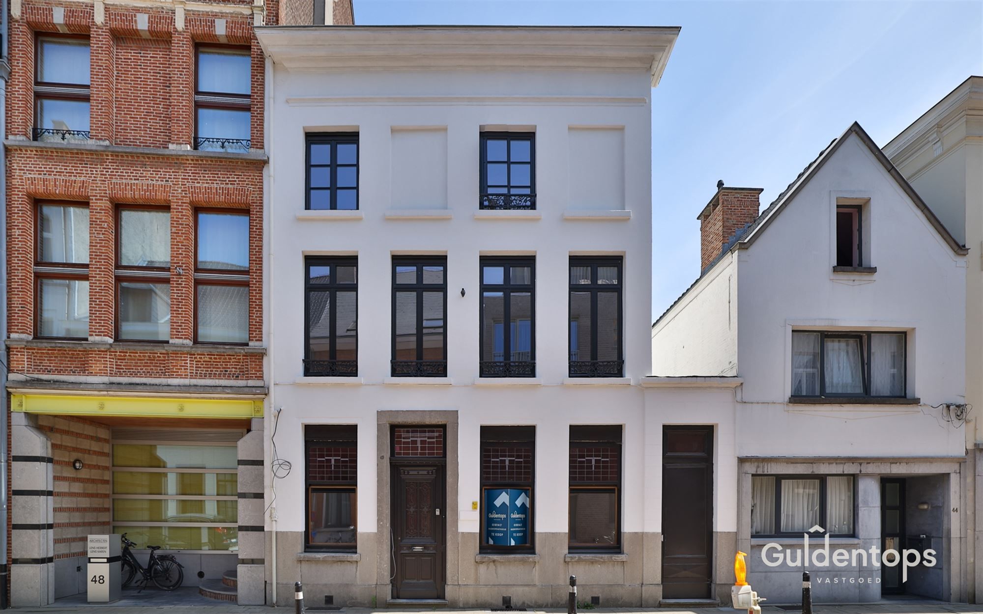 Knap gelijkvloers appartement in hartje Lier met grote tuin foto 26