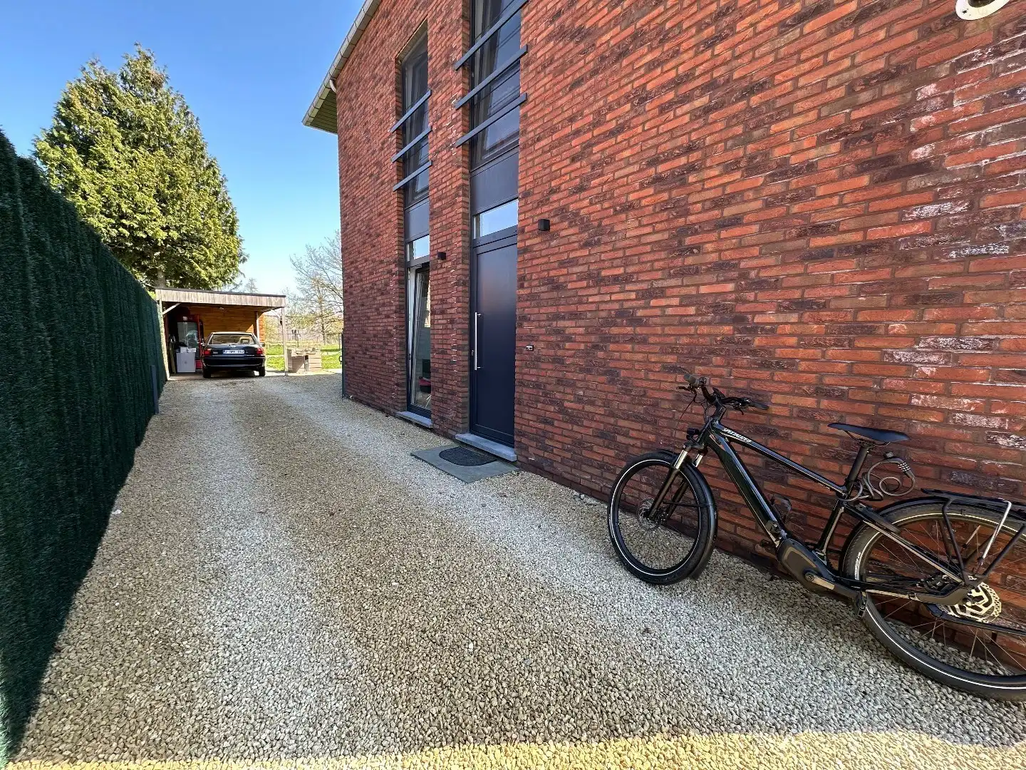 Moderne gezinswoning met drie slaapkamers en energiezuinige afwerking foto 20