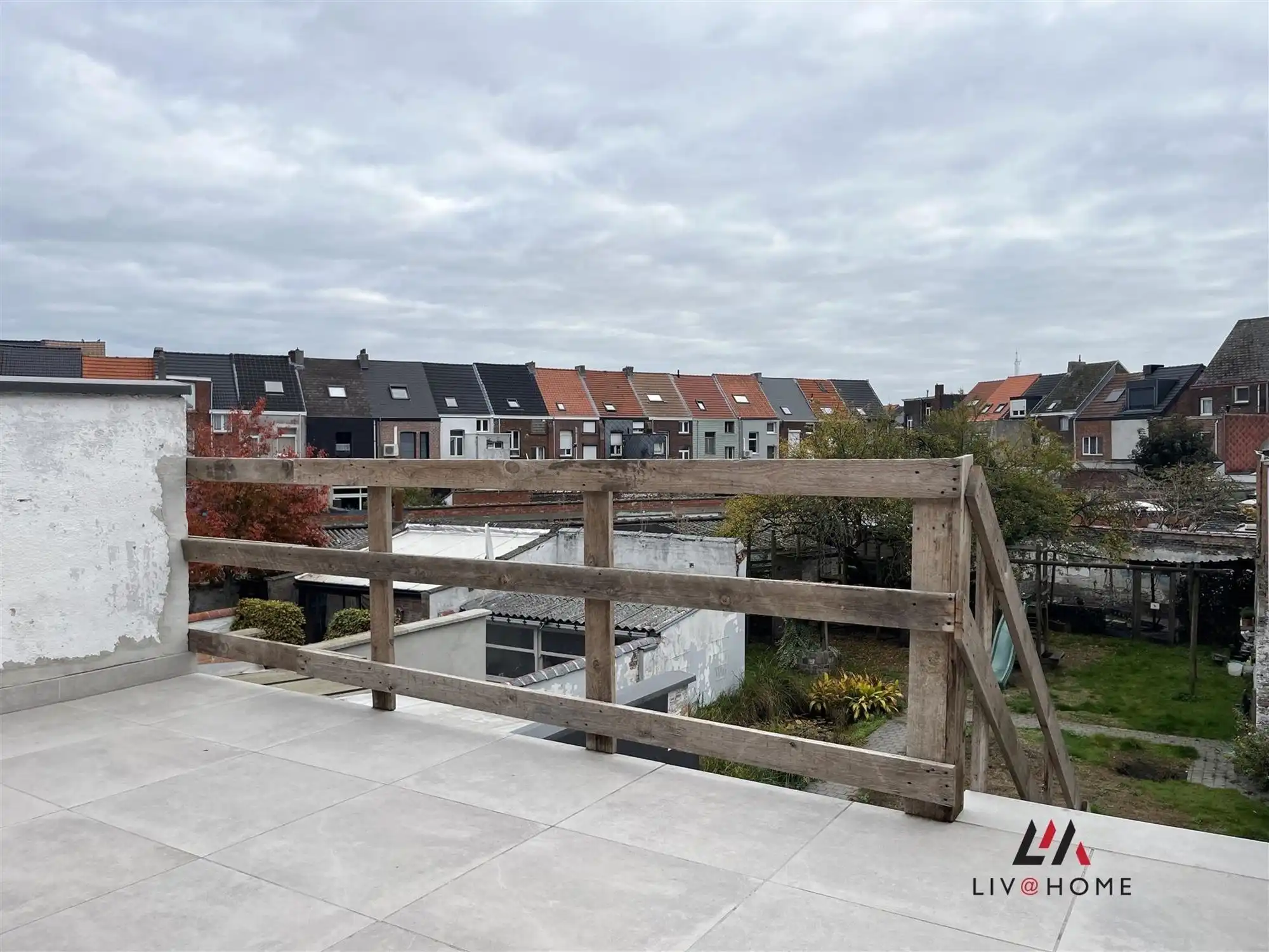 2 aangrenzende rijwoningen met gemeenschappelijke tuin foto 26