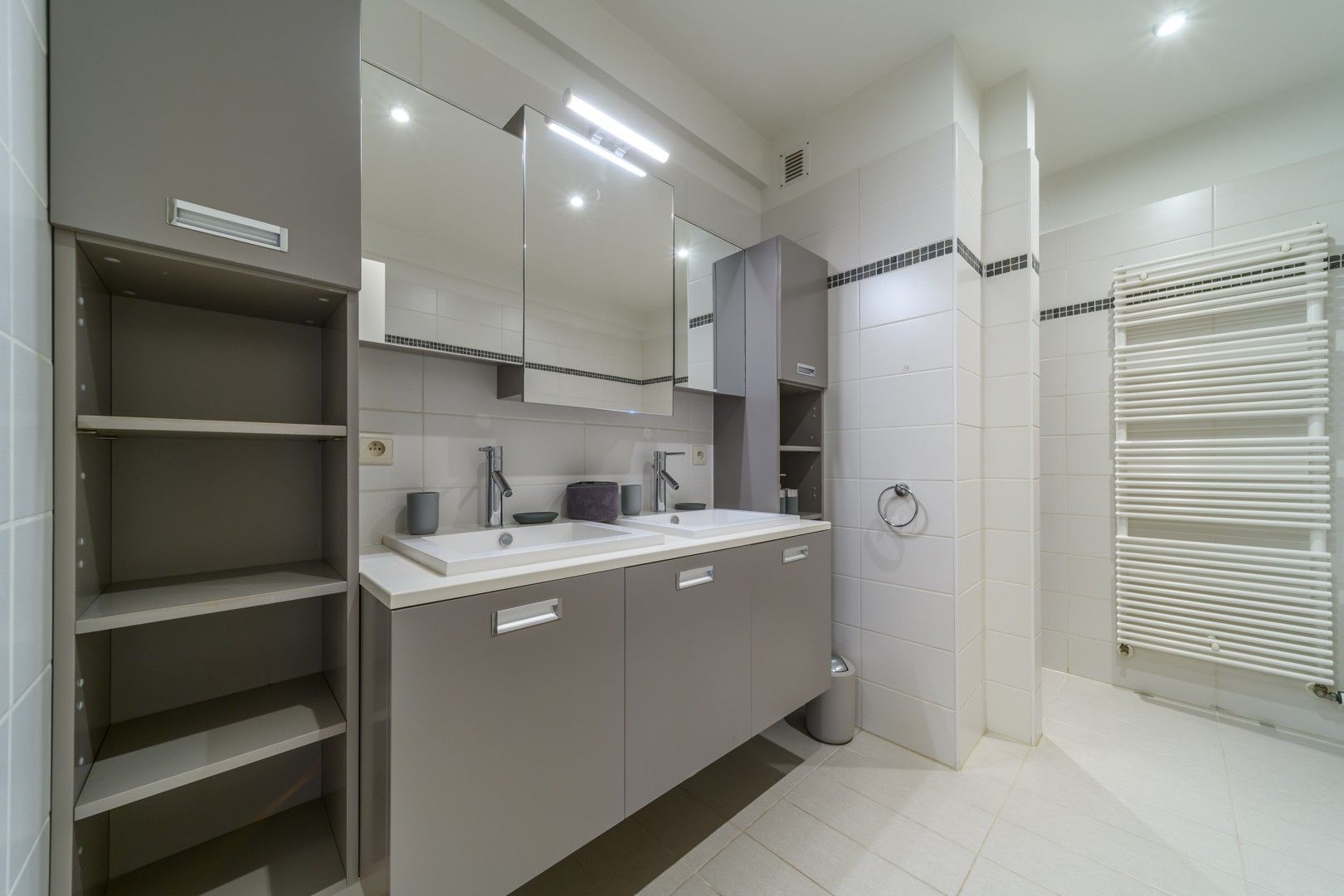 Prachtig loftappartement met 3 slaapkamers op zeer centrale locatie te Geraardsbergen foto 13