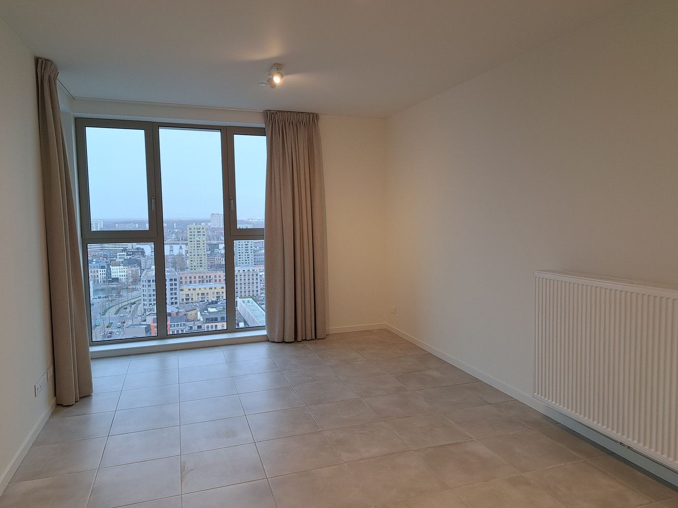 Appartement op het Eilandje met een uitzonderlijk zicht op de ganse stad foto 2