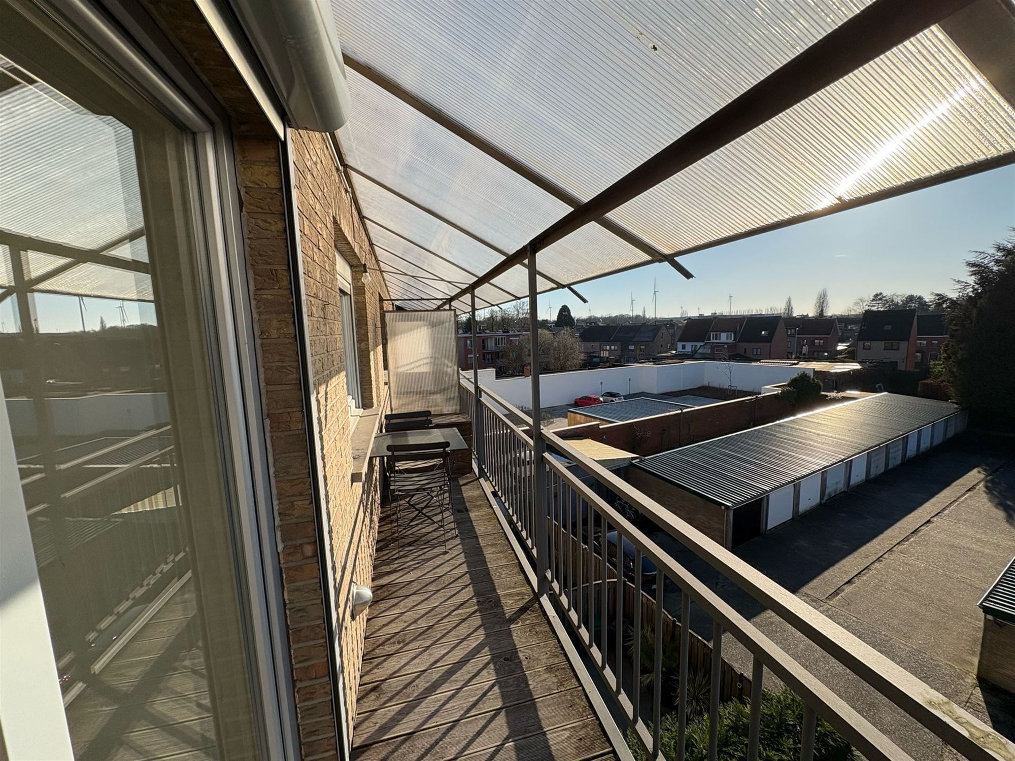 Appartement met 2 slpks, terras en garage foto 14