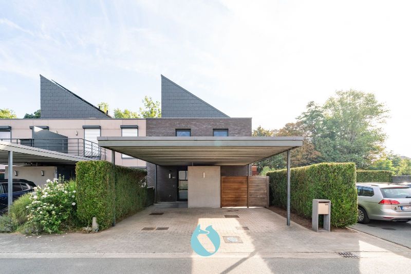 Deze woning is rustig gelegen in woonerf Brielken te Evergem foto {{pictureIndex}}