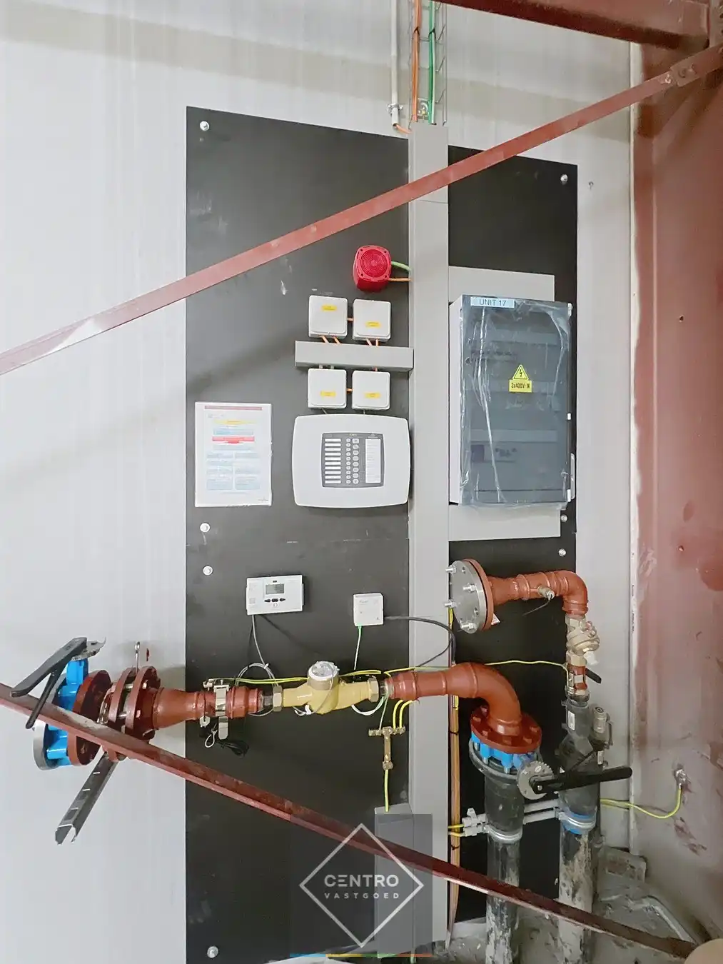 Unit van 749 m² (aangesloten op het WARMTENET) met 8 parkeerplaatsen op TOP-locatie te Kortrijk. foto 11