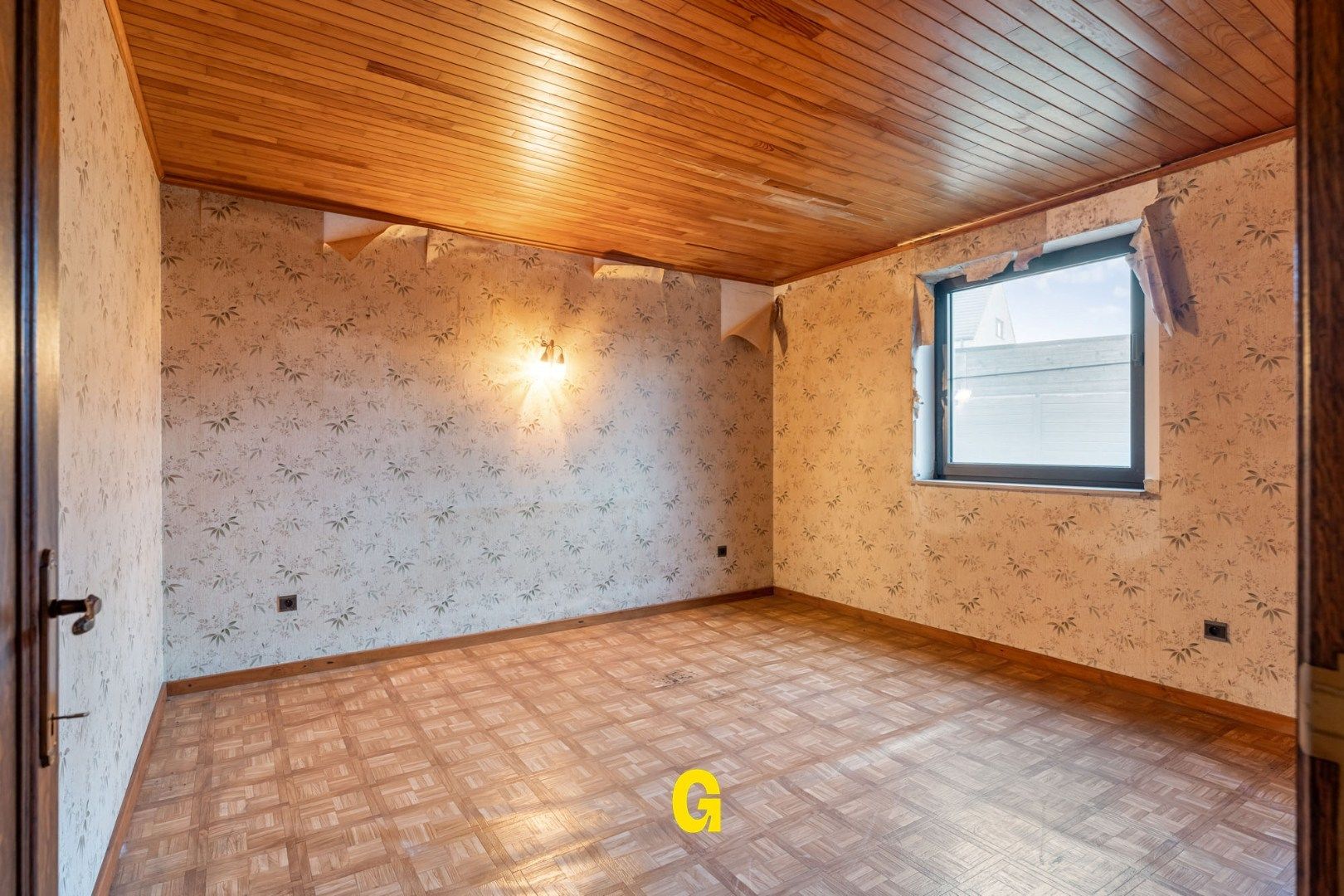 Op te frissen 3-slaapkamer appartement (124 m²) met terras, tuin en garage op wandelafstand van het centrum foto 20