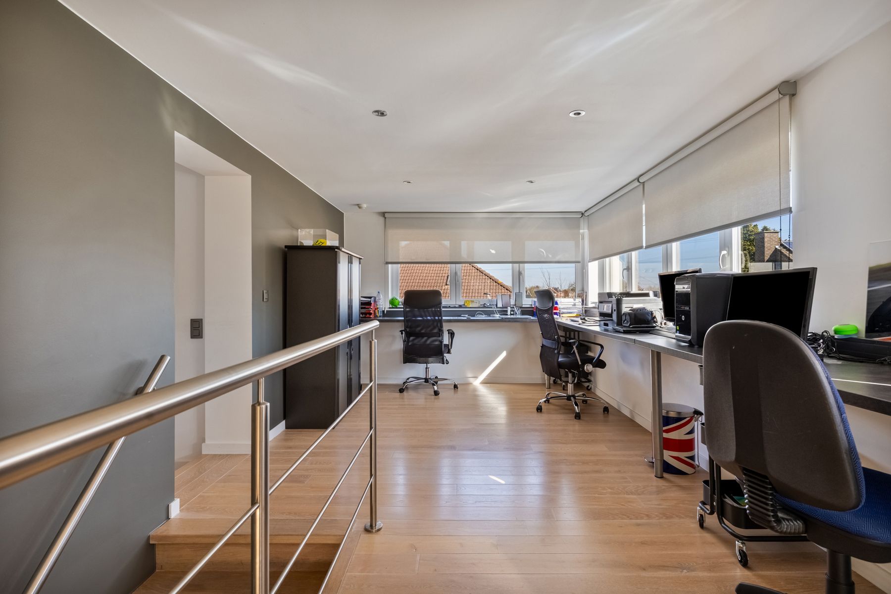 Exclusieve eigendom met loods, showroom en luxe voorzieningen in hartje Asse! foto 9