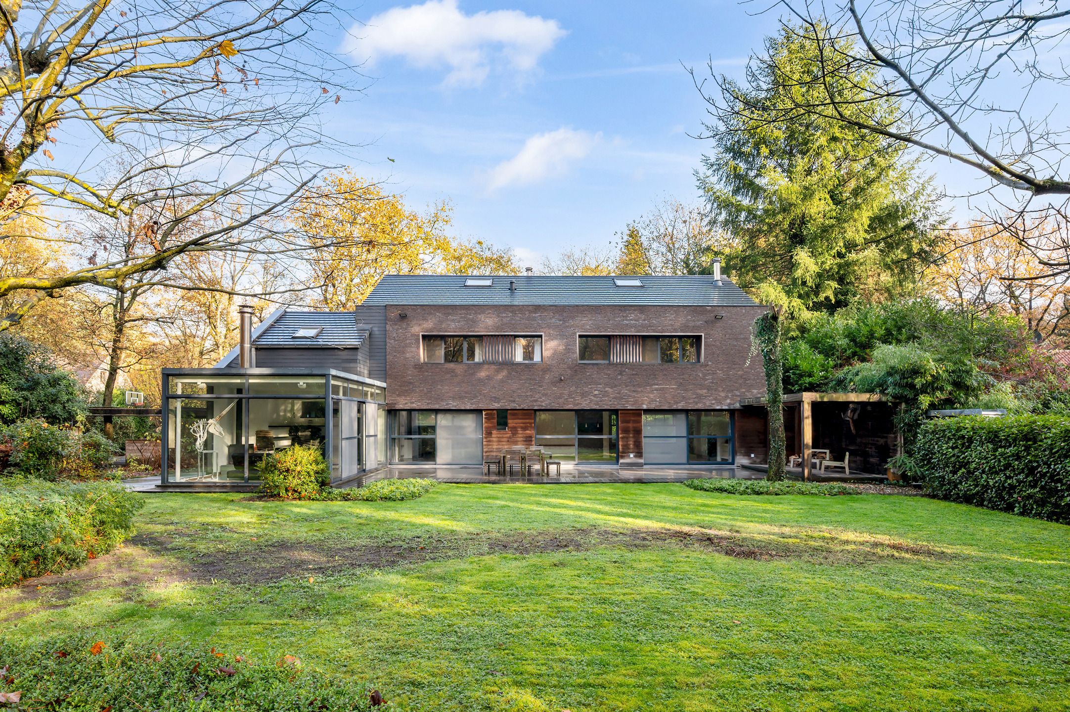 Ruime architecturale villa met 5 slaapkamers  foto 50