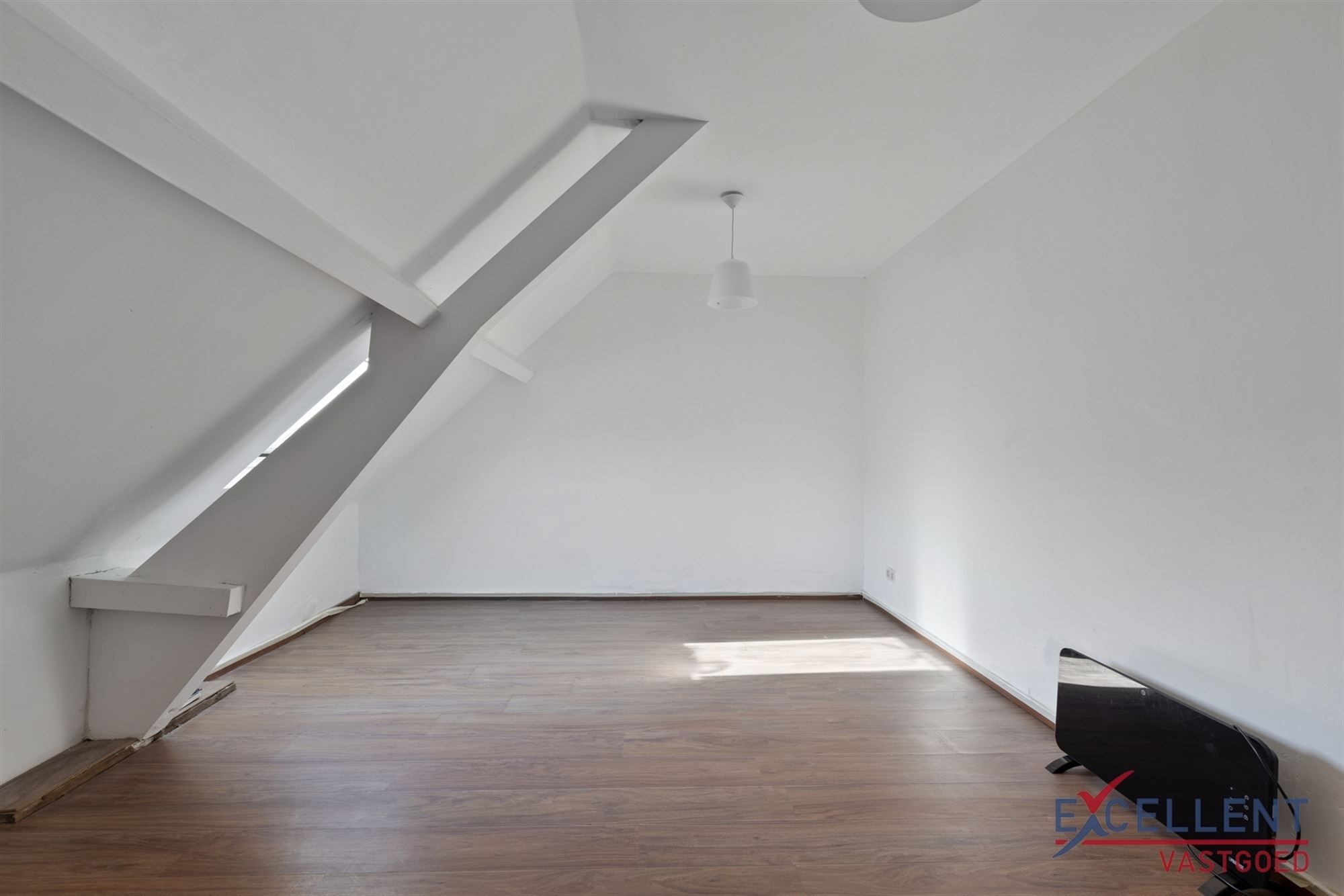 Ruime gezinswoning te Ronse foto 8