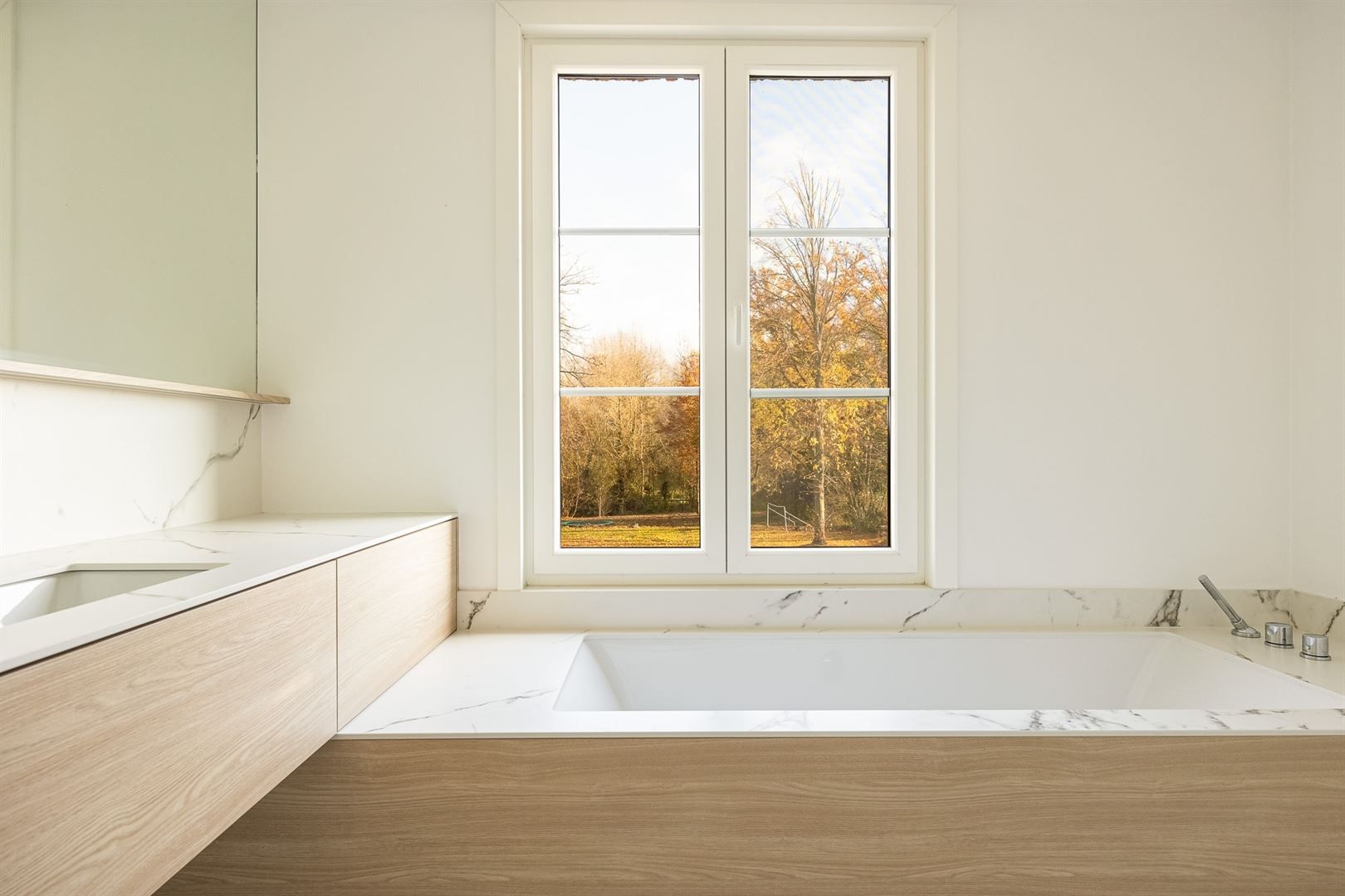Een herenhuis met grandeur en een tuin om van te dromen foto 28