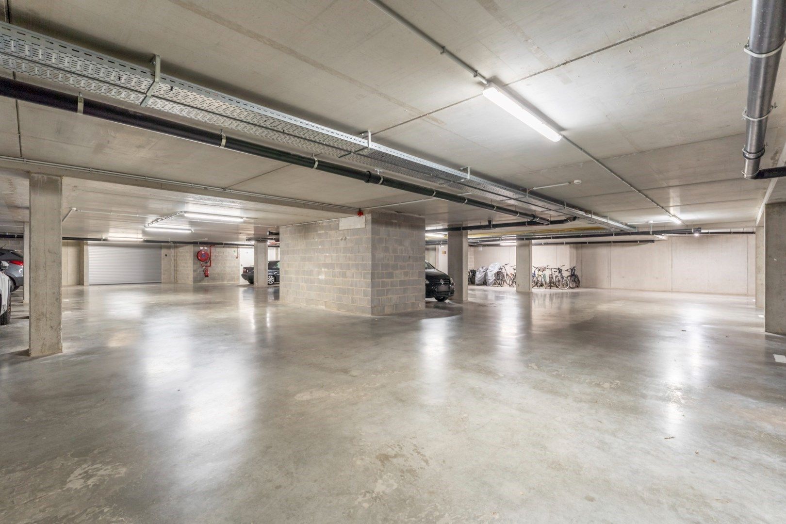 Knap hedendaags dakkappartement met ruime terrassen vlak bij het centrum foto 28