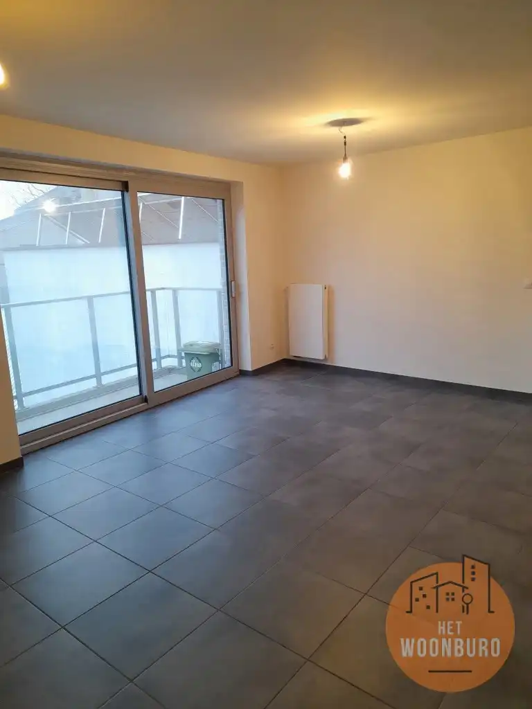 Recent appartement 2e verd. met één slpk en terras foto 4