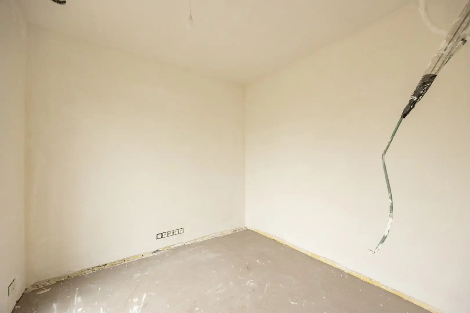 Vernieuwbouwwoning met ruim nieuwbouwmagazijn van 155 m² foto 9