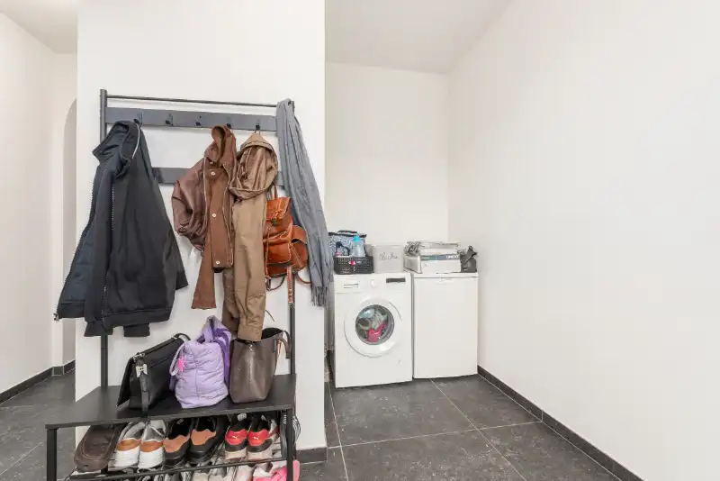 Instapklare rijwoning nabij centrum foto 3