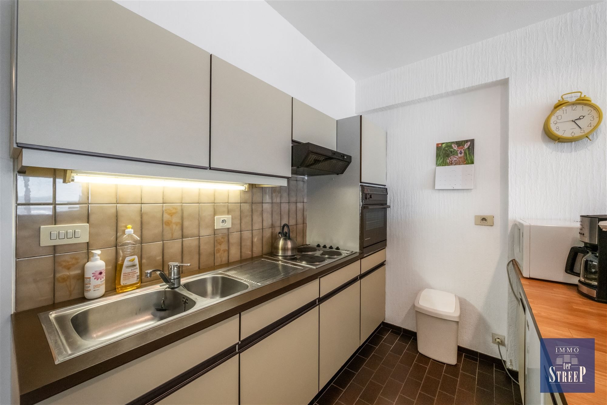 Appartement met 2 slaapkamers op de zeedijk foto 9