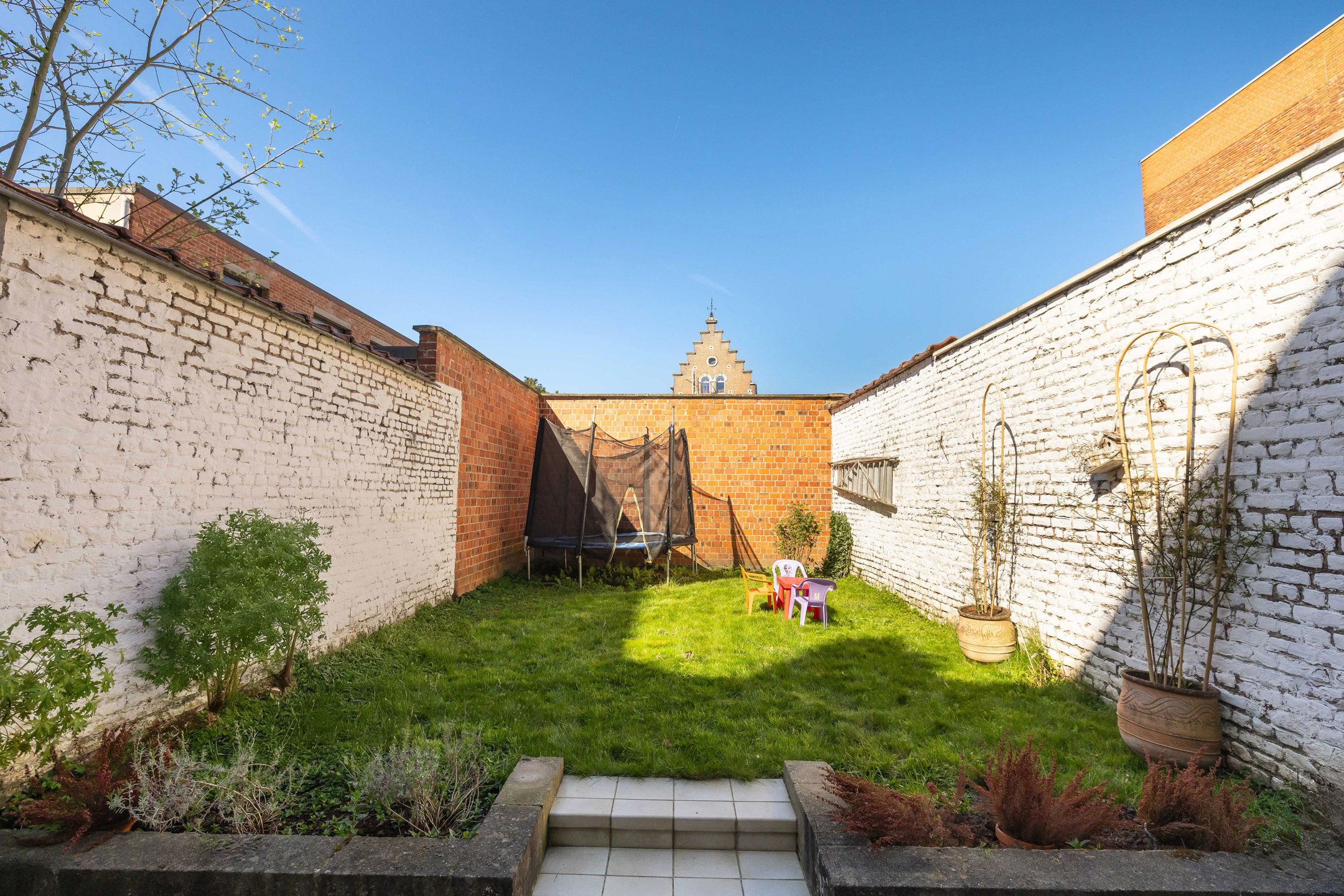 Charmant huis met 5 slaapkamers van ± 200 m² foto 8
