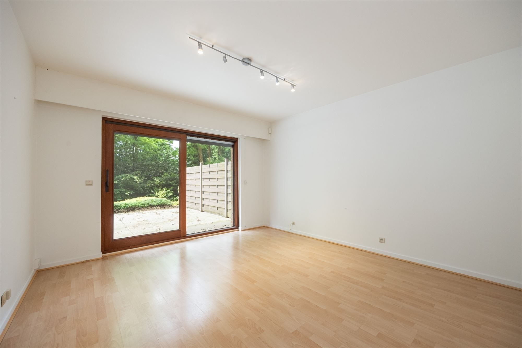 Instapklaar kantoor in het centrum van Schoten foto 21