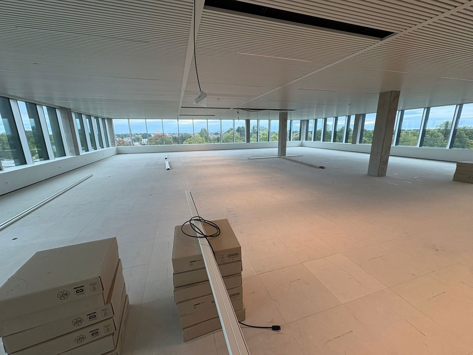 Kantoorgebouw "Square One" - kantoor 457m² te huur foto 5