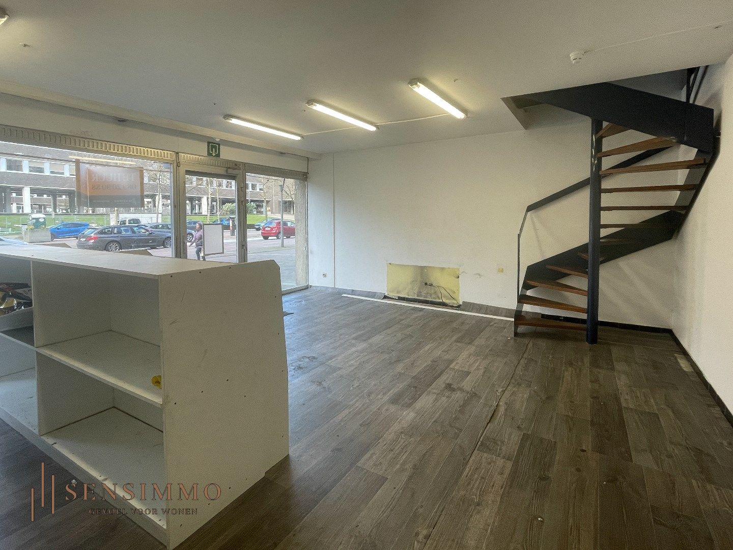 Twee eenheden bestaande uit appartement met duplex handelspand te centrum Genk! foto 18