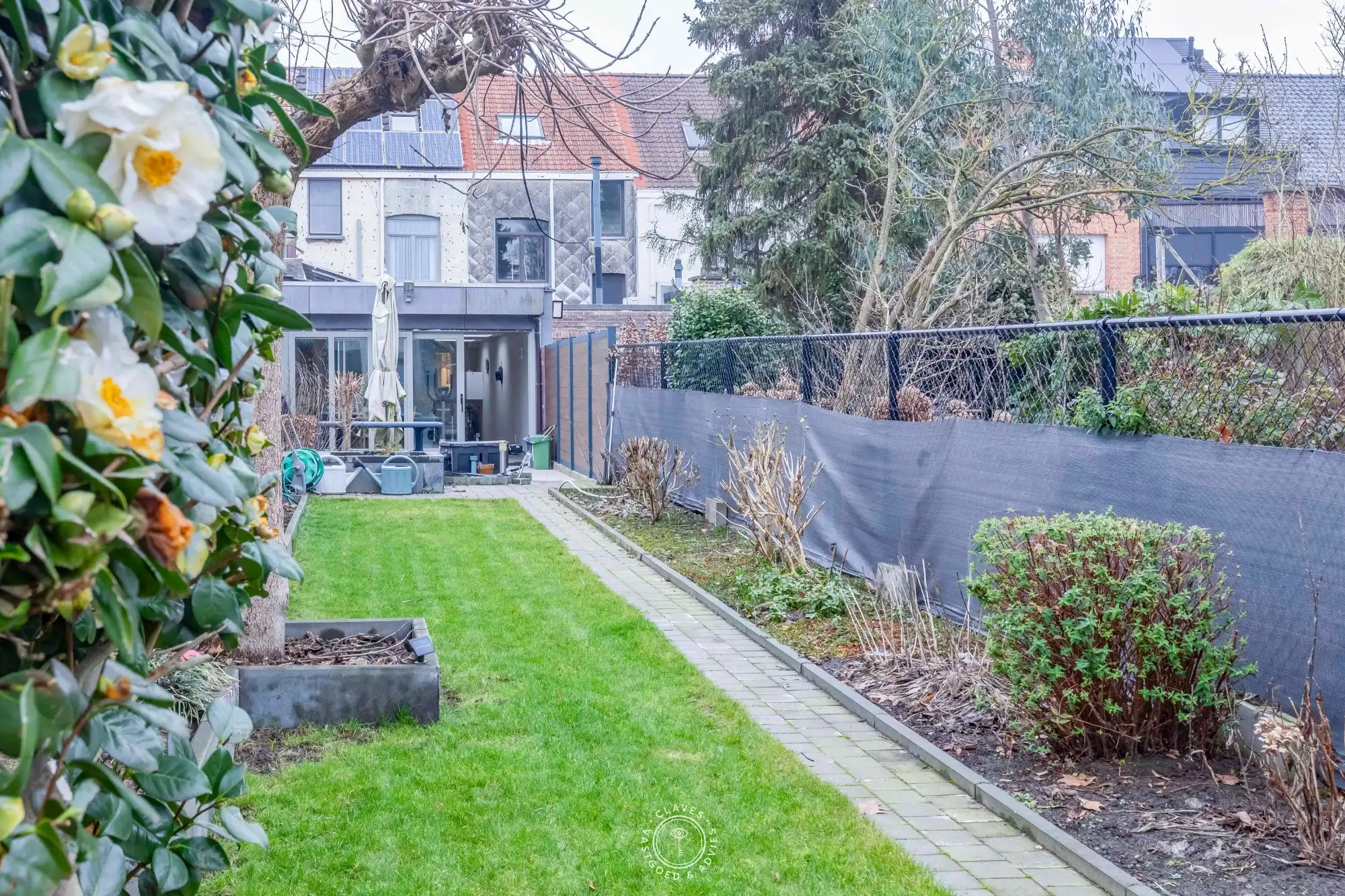 Fijne stadswoning met grote tuin en garage foto 19