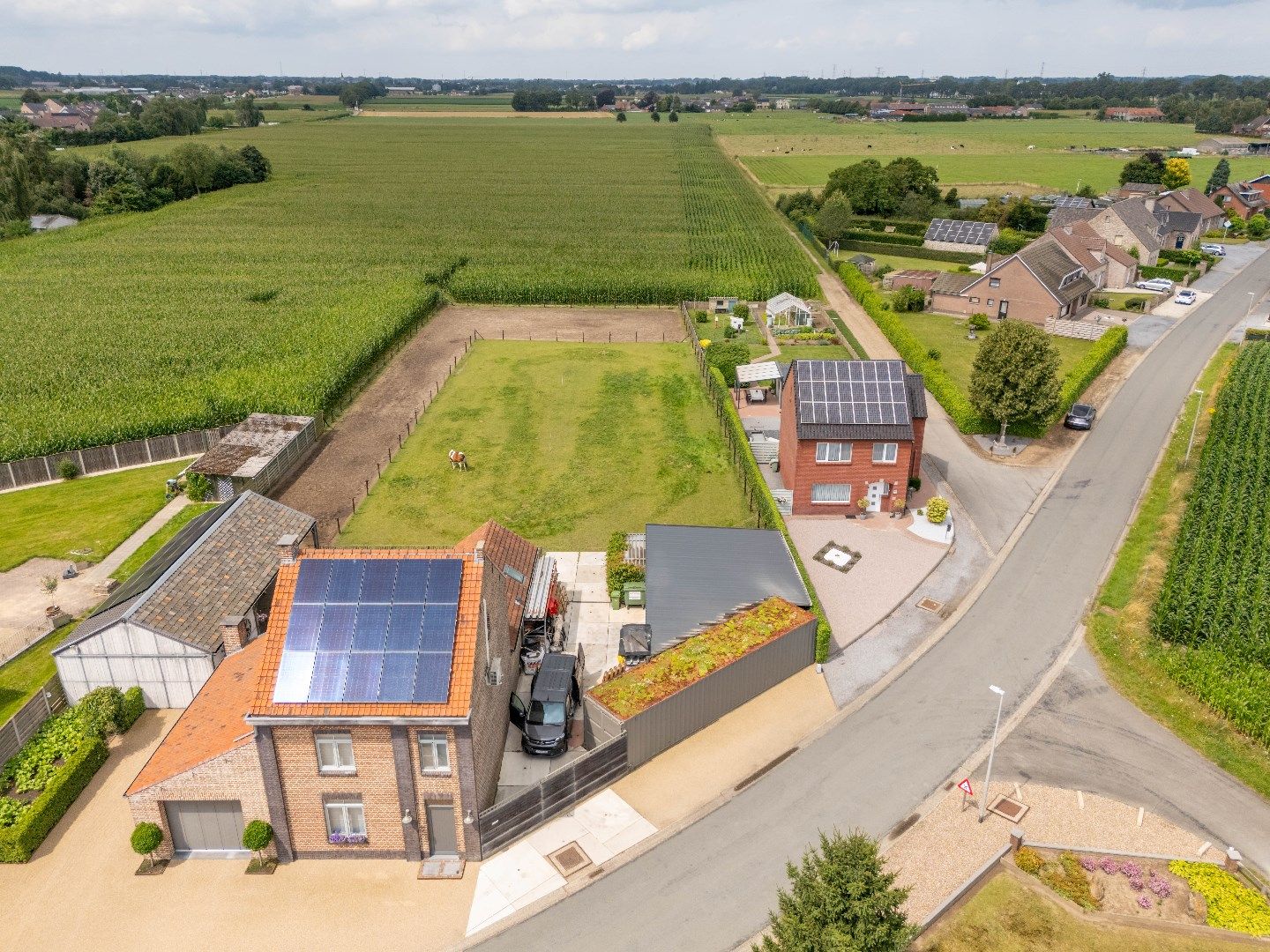 Gerestaureerde boerderijwoning met uitstekende energiescore op een rustige locatie! foto 9