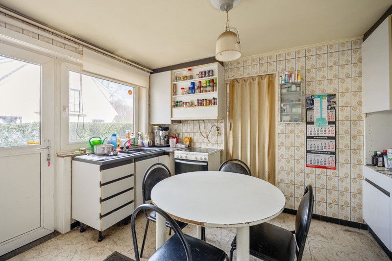 Te renoveren, goed gelegen woning op 8are 75ca foto 8