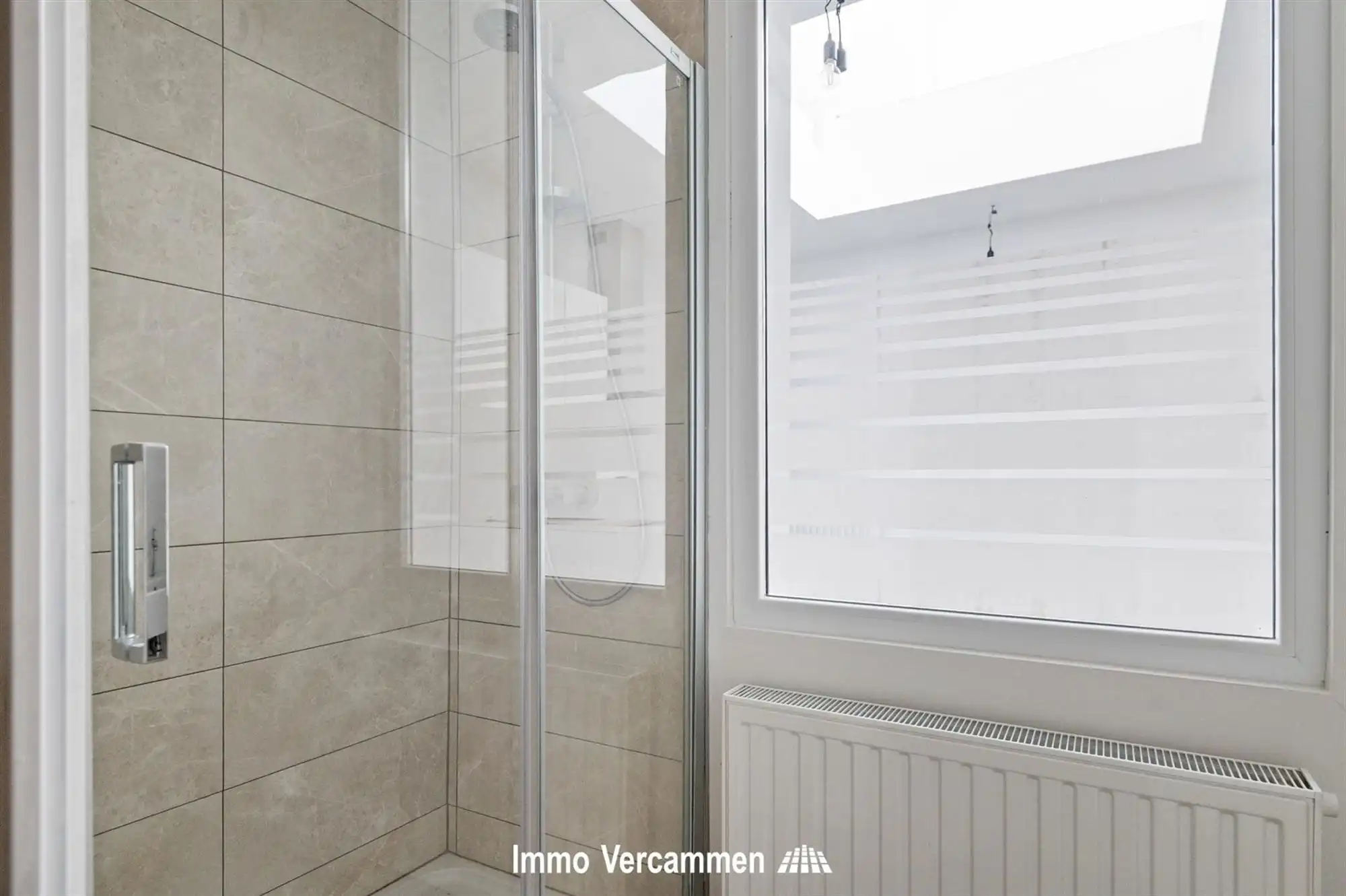 Gemoderniseerde woning met 4 slpks te Putte foto 6