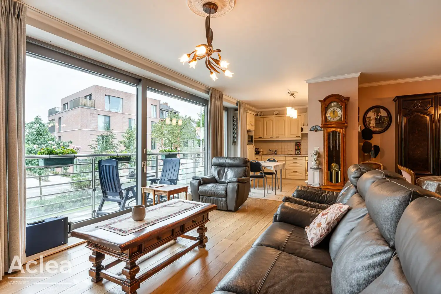 Ruim energiezuinig appartement met 2 slaapkamers in centrum Eeklo foto 4
