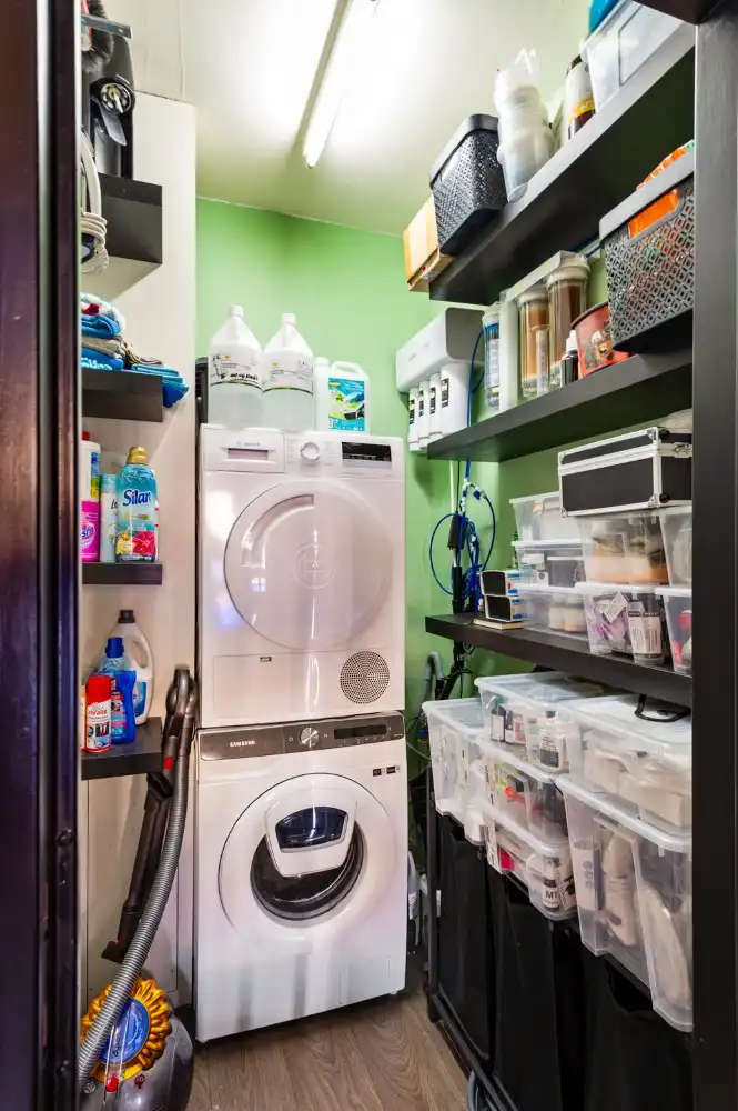 Keurig gerenoveerd, gelijkvloers appt. met 2 slpk., terrasje en garagebox foto 12