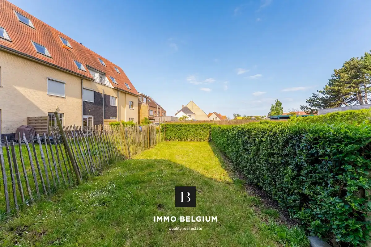 Hedendaags appartement met tuin en 2 slaapkamers nabij het strand foto 5
